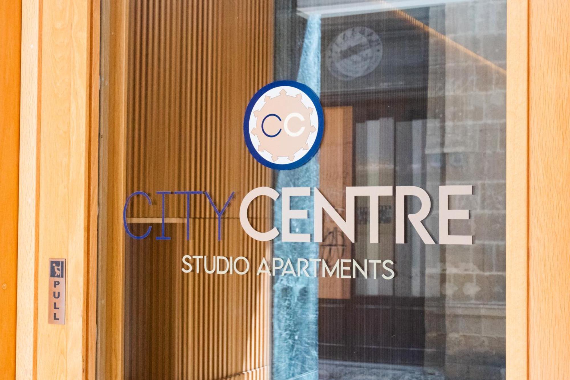 City Centre Studio Apartments Nikosia Bagian luar foto