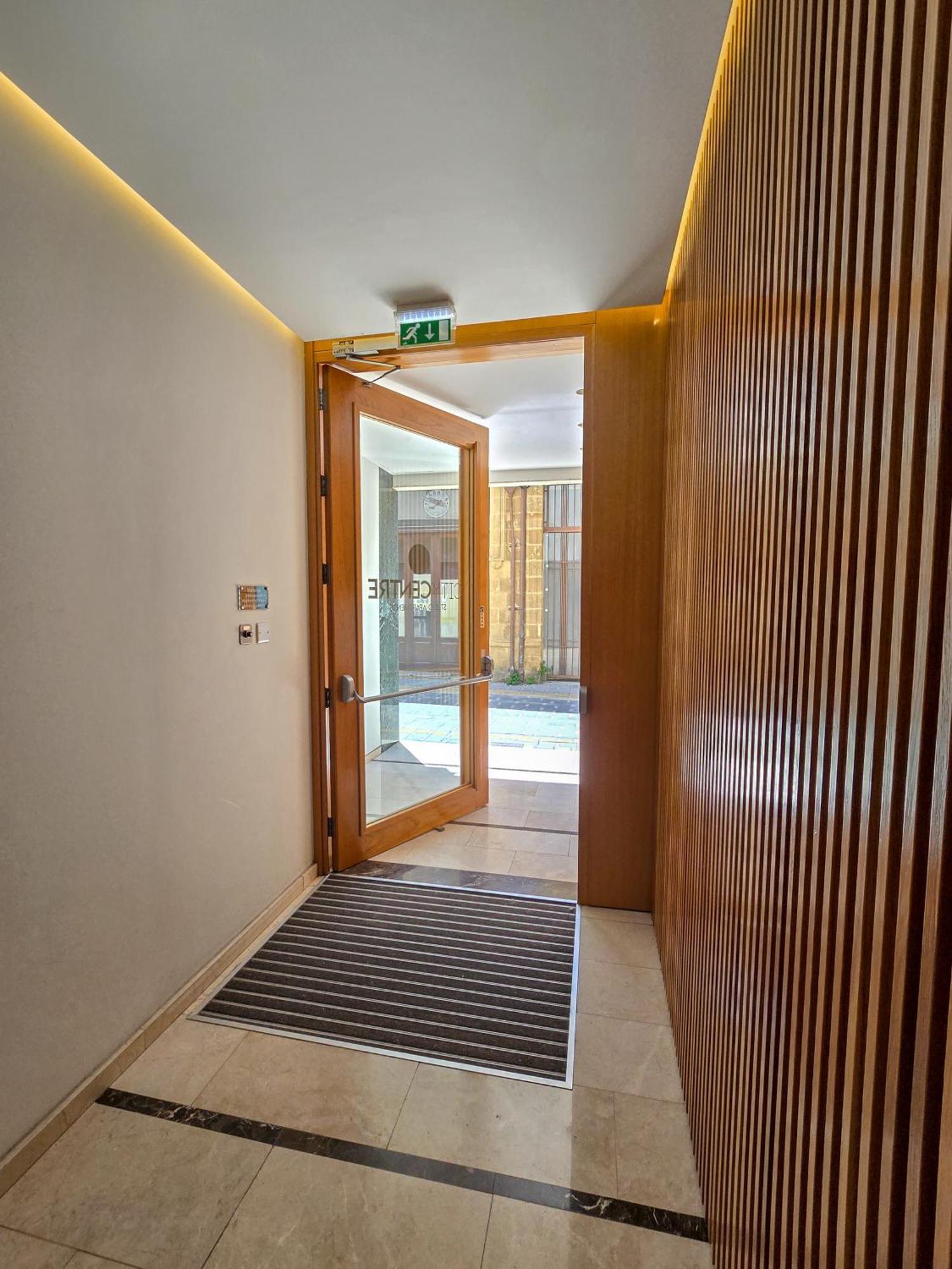 City Centre Studio Apartments Nikosia Bagian luar foto
